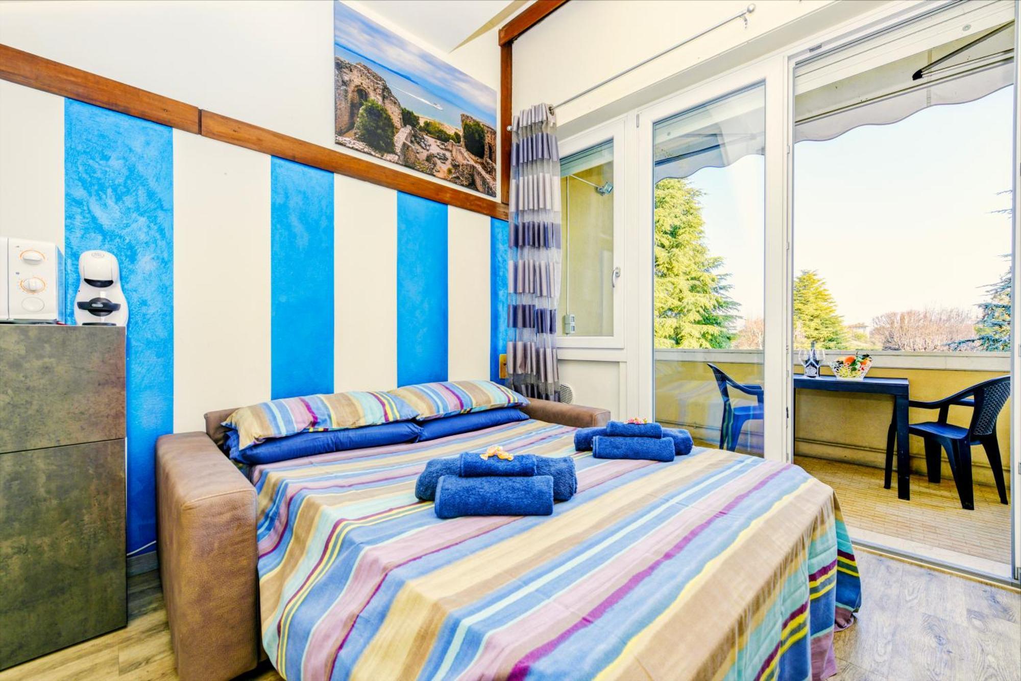 The Riva Apartment Sirmione Exterior photo